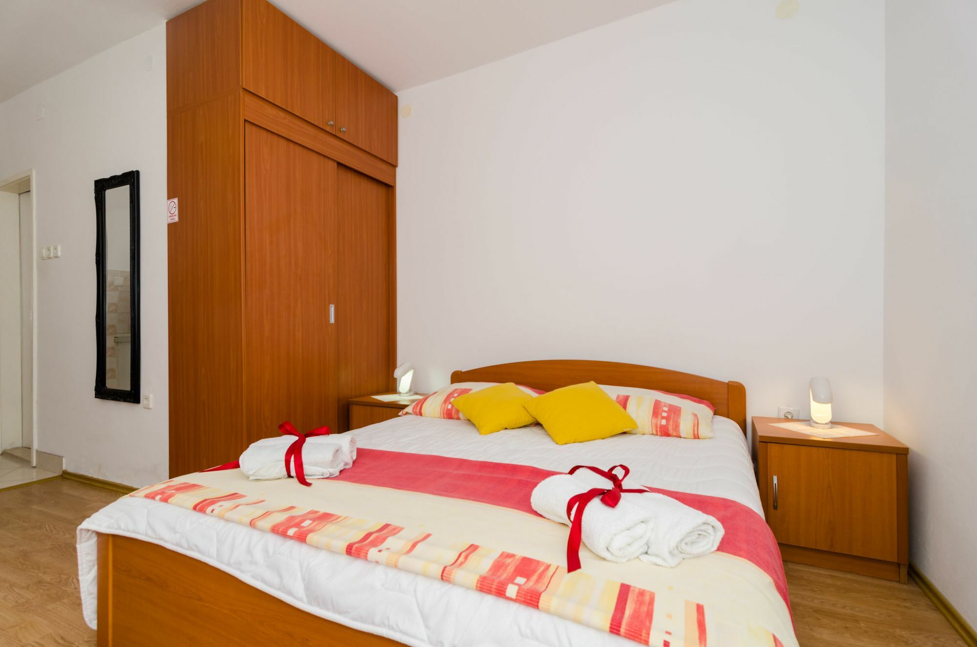 Apartments And Room Lora Дубровник Экстерьер фото